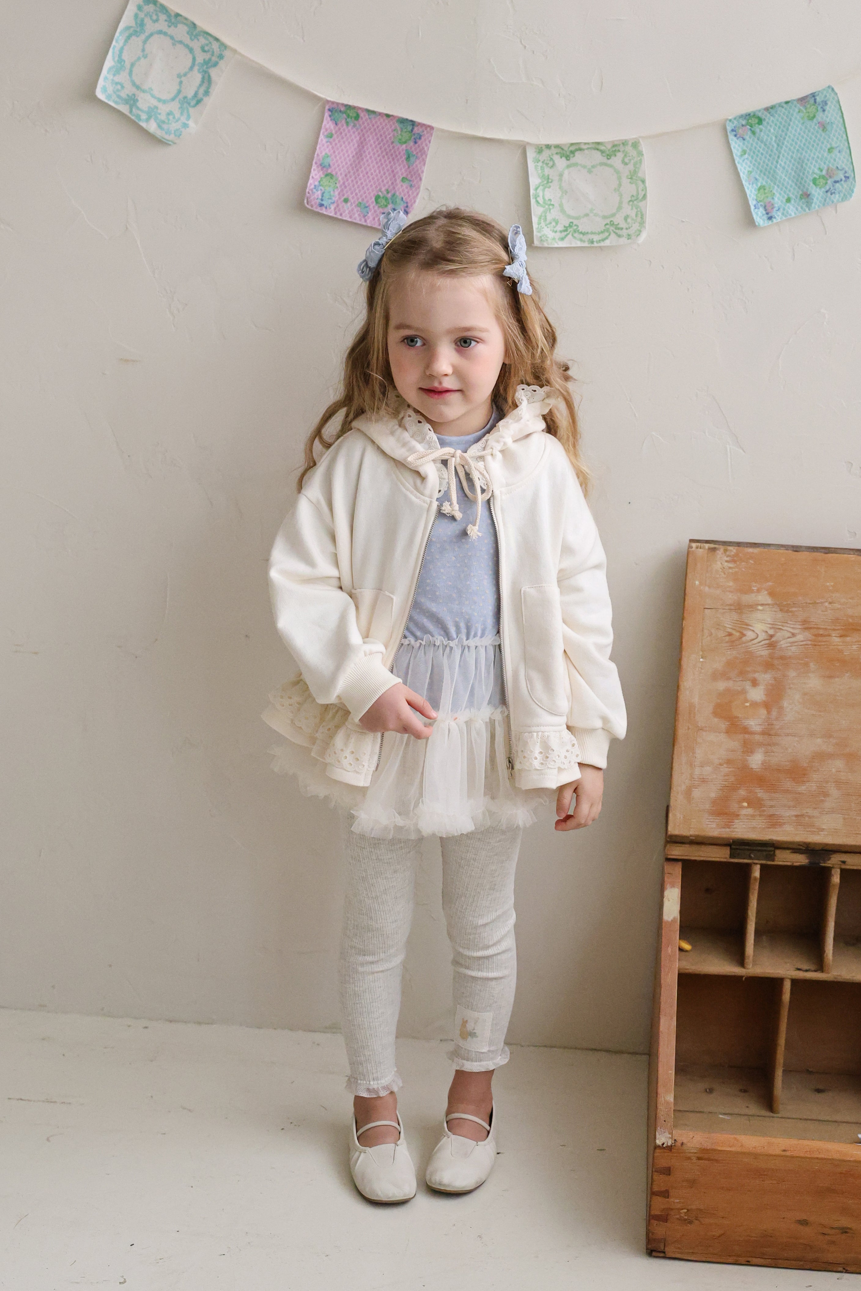 Yogurt Zip-Up Hoodie Cream