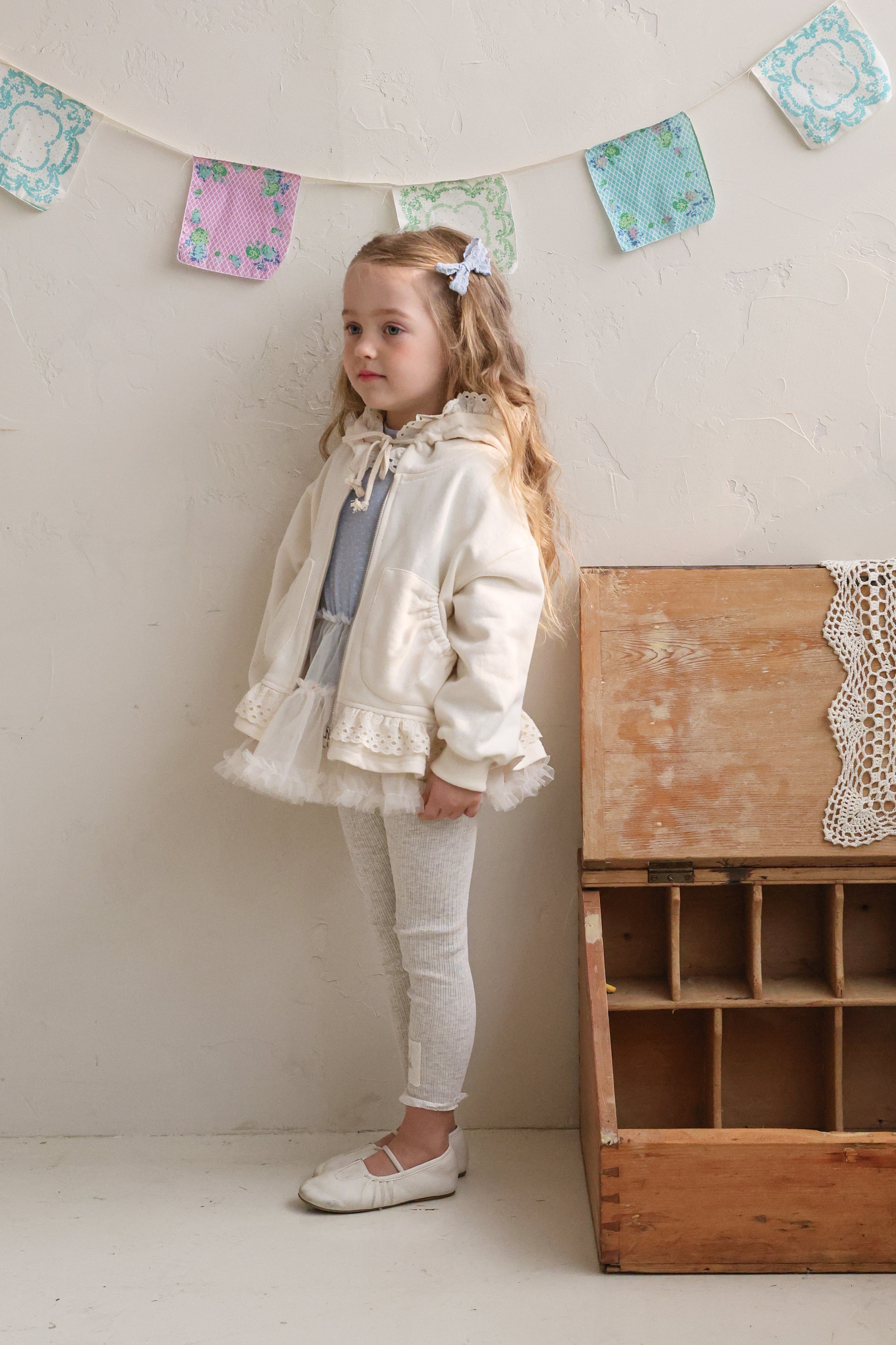 Yogurt Zip-Up Hoodie Cream