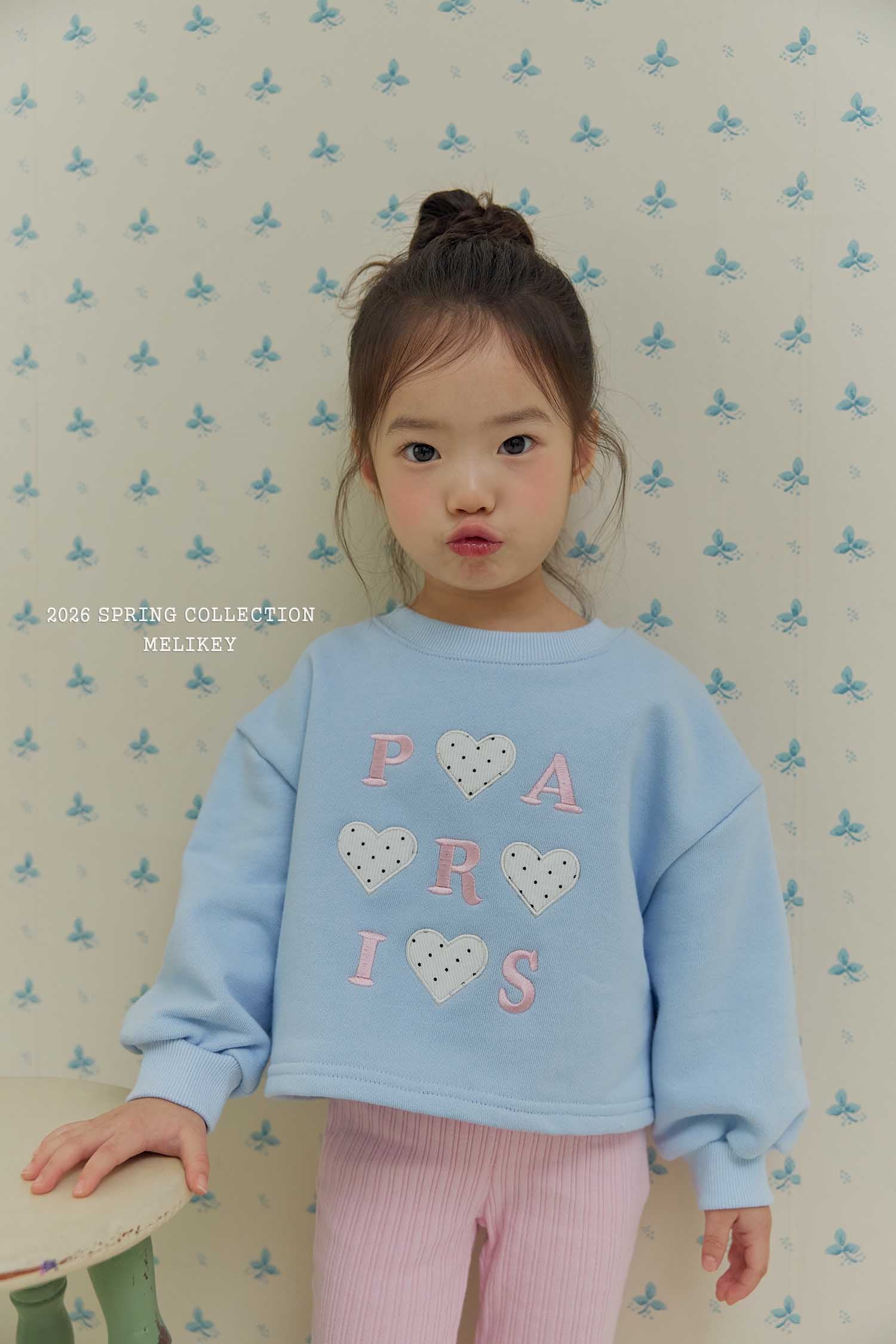 Paris Heart Sweatshirt Sky Blue