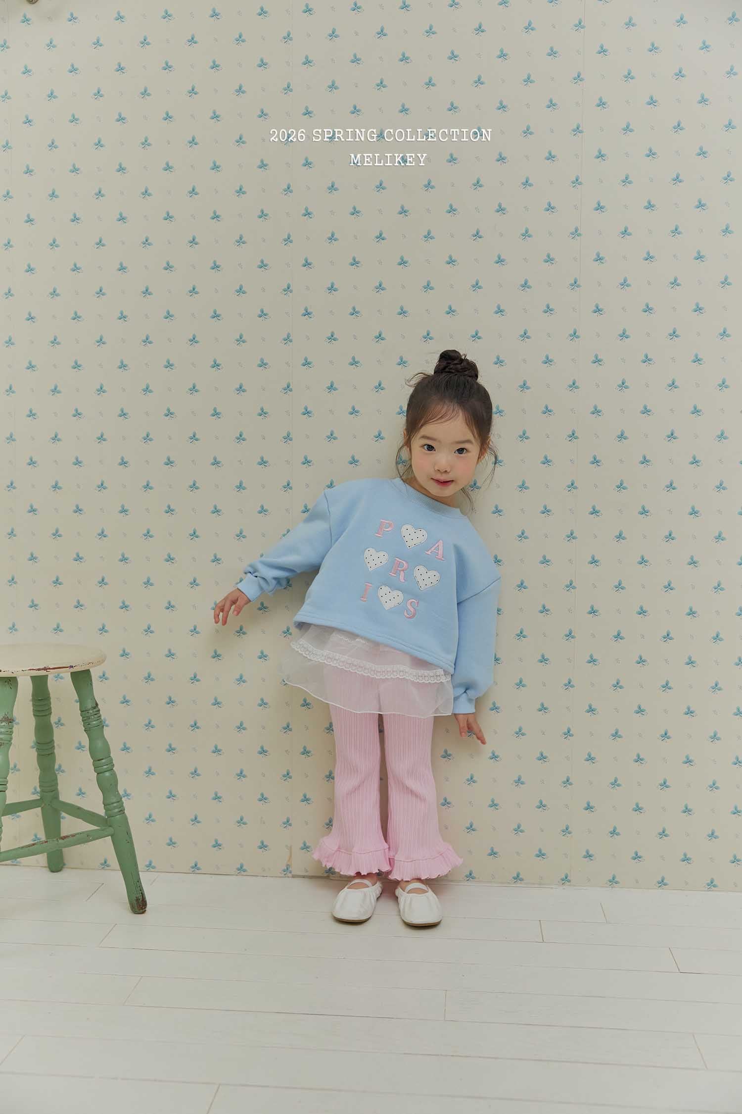 Paris Heart Sweatshirt Sky Blue