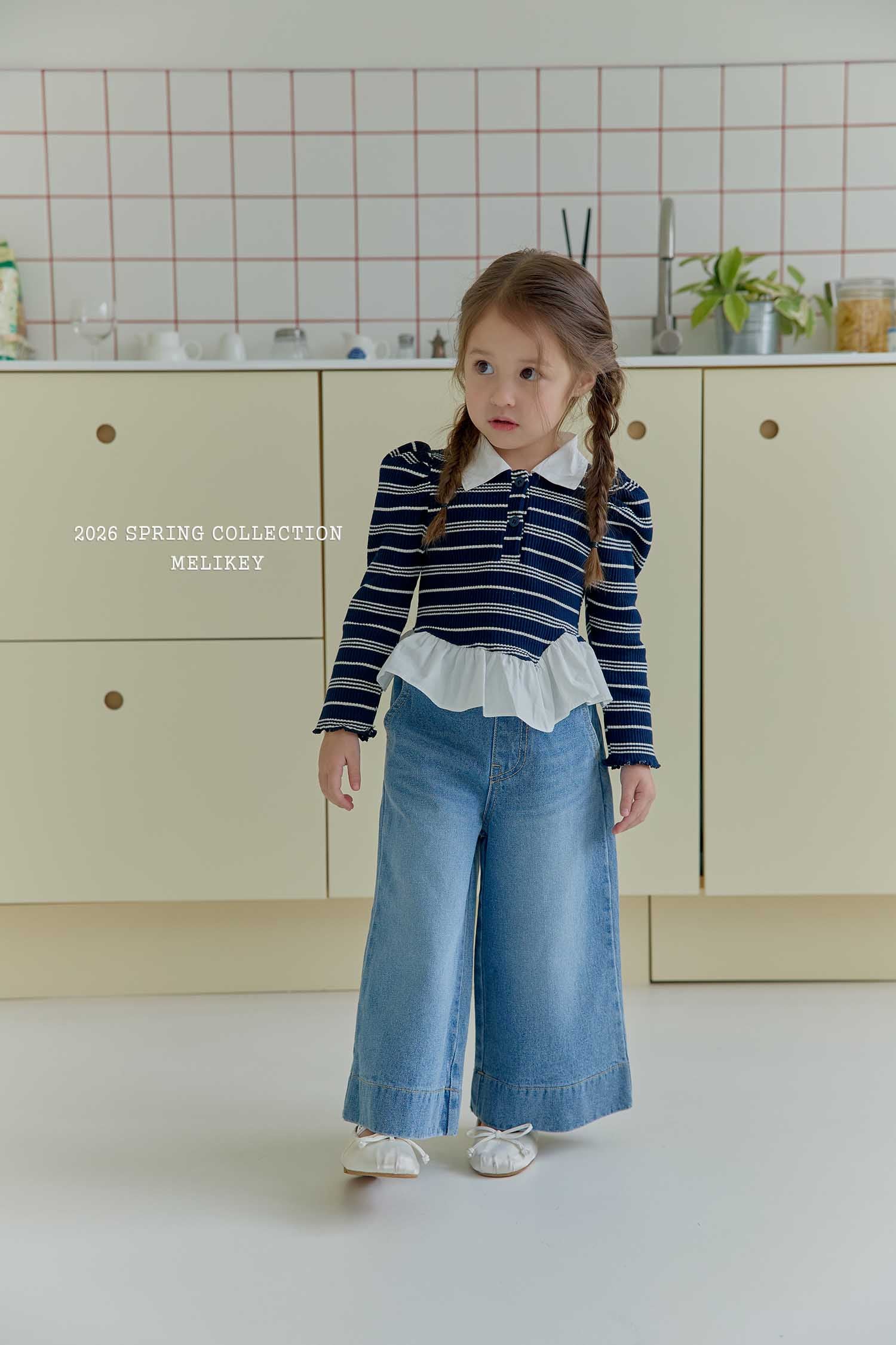 Diagonal Frill Collar Top Navy