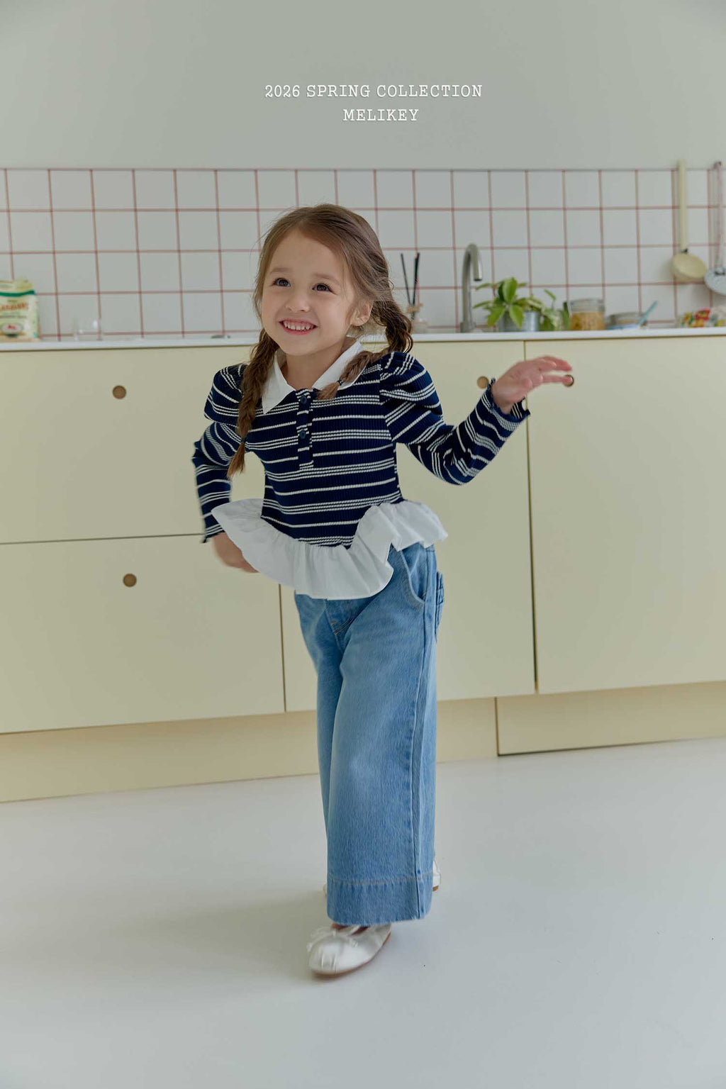 Diagonal Frill Collar Top Navy